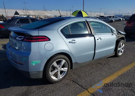 2015 Chevrolet Volt из США, поврежденный, VIN 1G1RC6E48FU140529